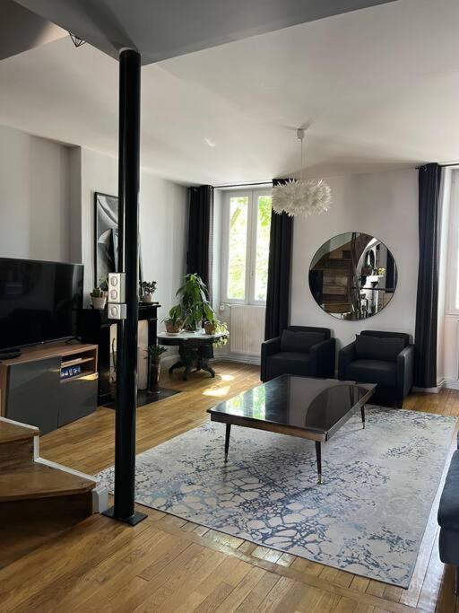 Duplex De Charme En Centre Ville Avec Terrasse Brive-la-Gaillarde Exterior foto
